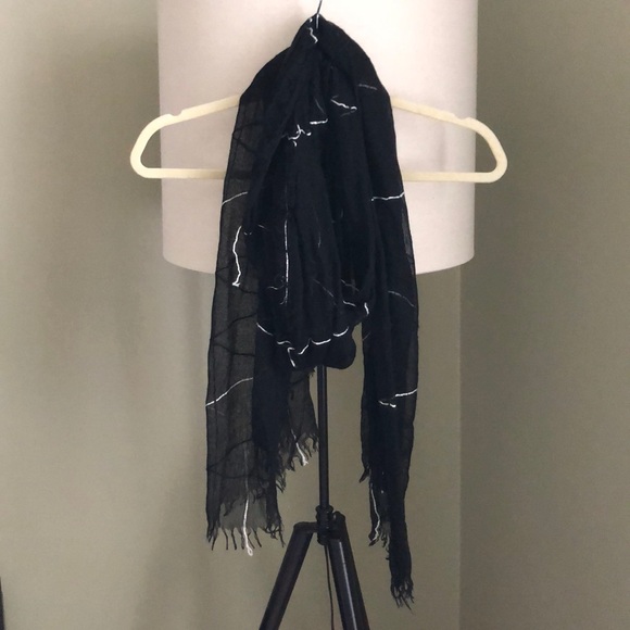 Scarf - Picture 1 of 1